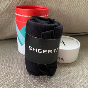 Shaping sheer black XL nylons